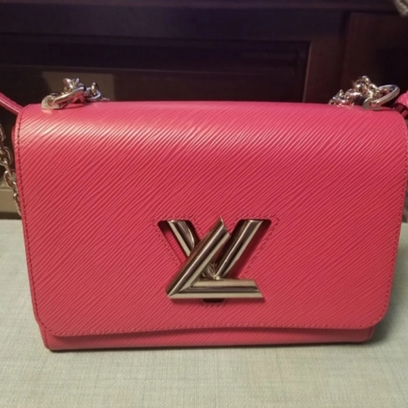 Louis Vuitton Handbags - Louis Vuitton Epi twist MM